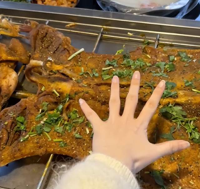 315，为啥喜欢“死磕”餐饮？